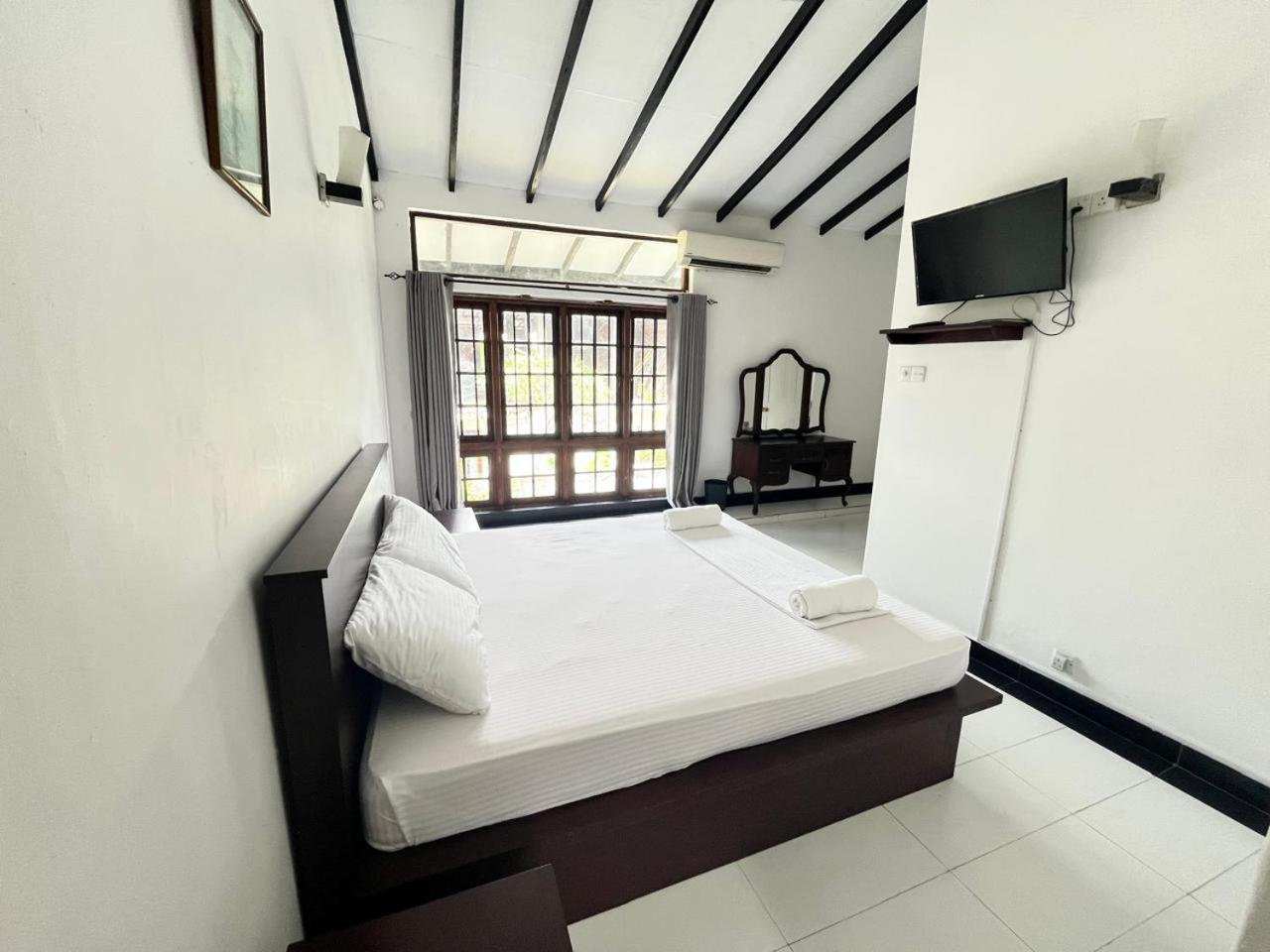 Lavinia Villa Dehiwala-Mount Lavinia Exterior photo