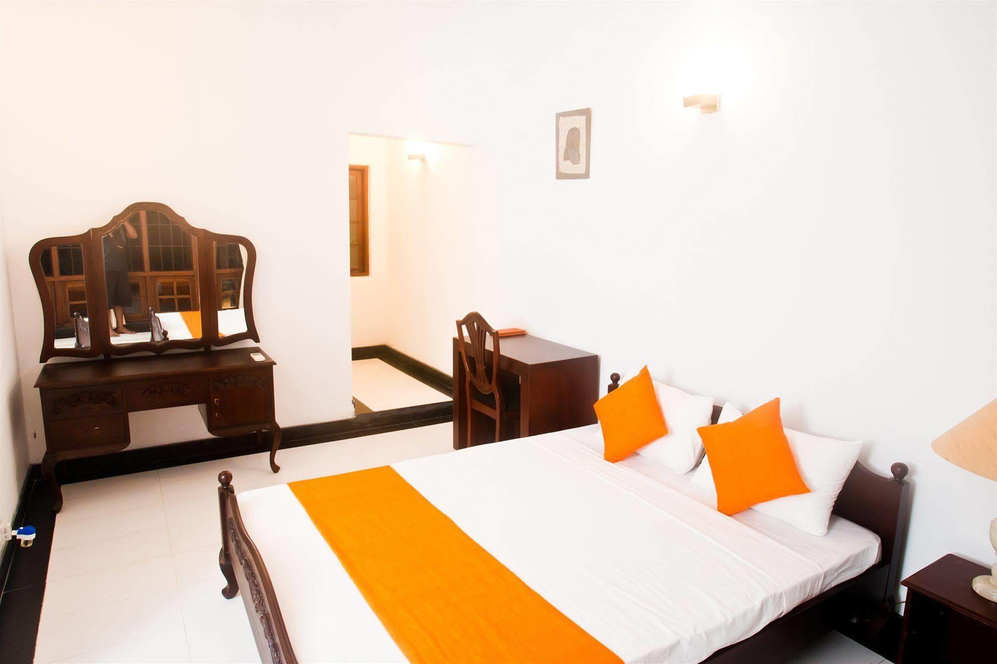 Lavinia Villa Dehiwala-Mount Lavinia Exterior photo